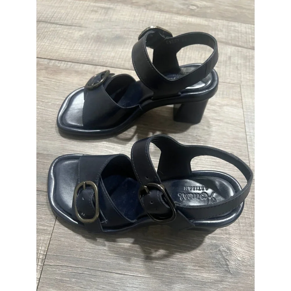 NWOB Homers Navy Blue Block Heel Leather Hand Crafted Strappy Sandals Size 36